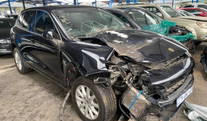 
								2012 PORSCHE CAYENNE full									