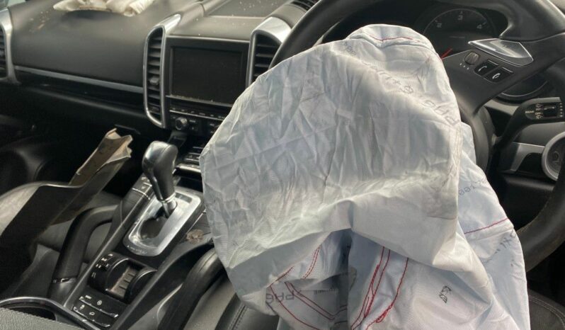 
								2012 PORSCHE CAYENNE full									