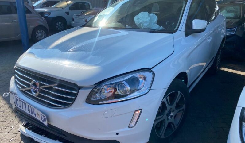 
								2015 VOLVO XC60 T6 ELITE GEARTRO full									