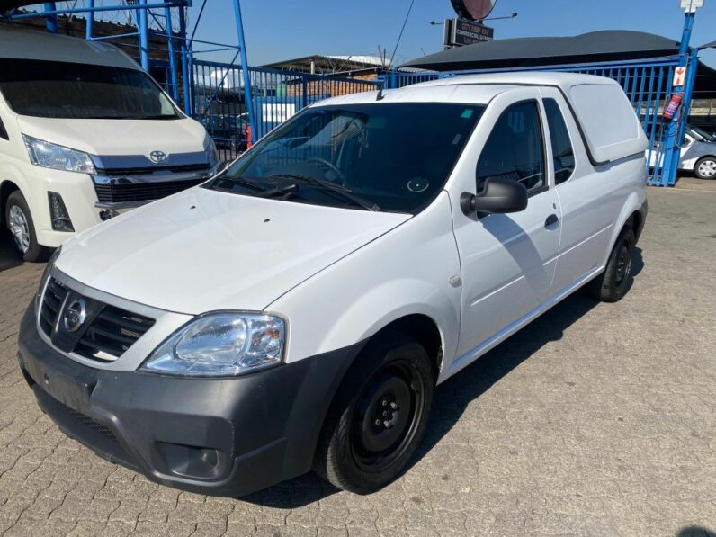
								2023 NISSAN NP200 full									