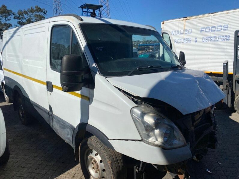 
								2015 IVECO DAILY full									