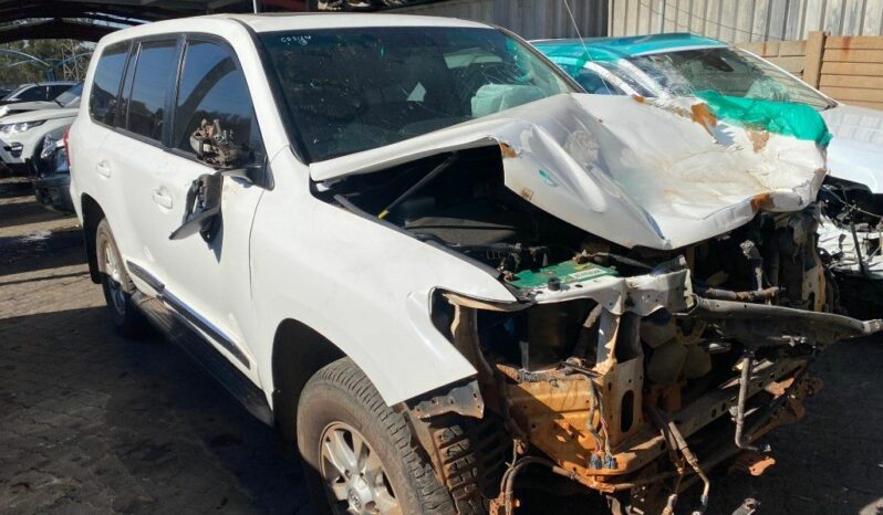 
								2013 TOYOTA LAND CRUISER 200 full									