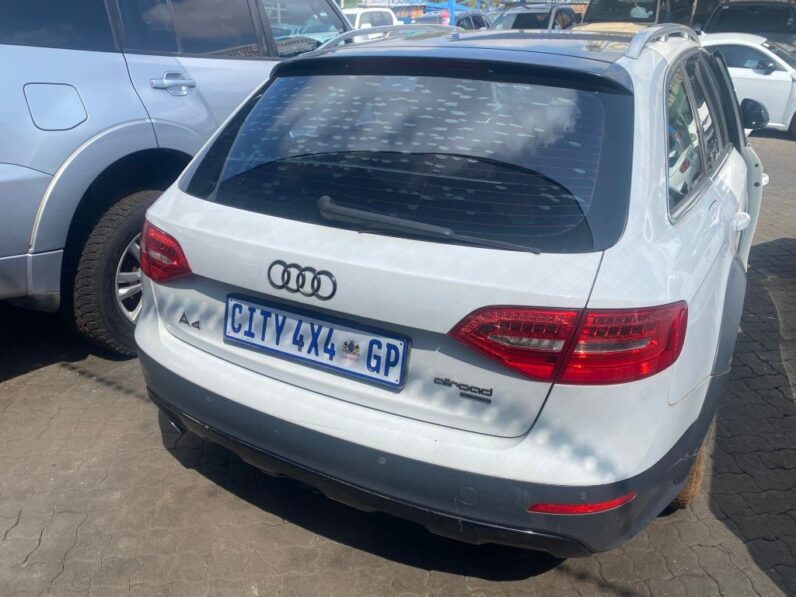 
								2013 AUDI A4 TDi QUATTRO full									