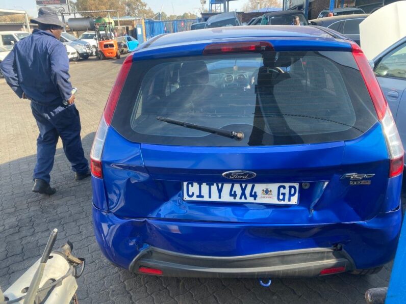 
								2015 FORD FIGO 1.5 TDCI full									