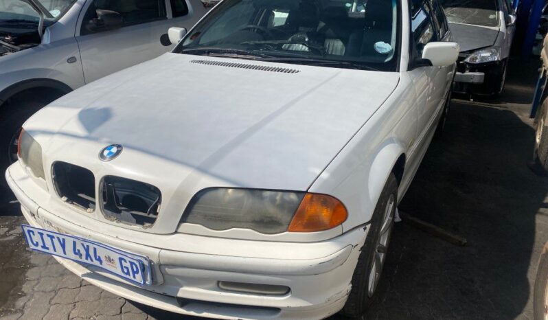 
								1999 BMW 320i full									