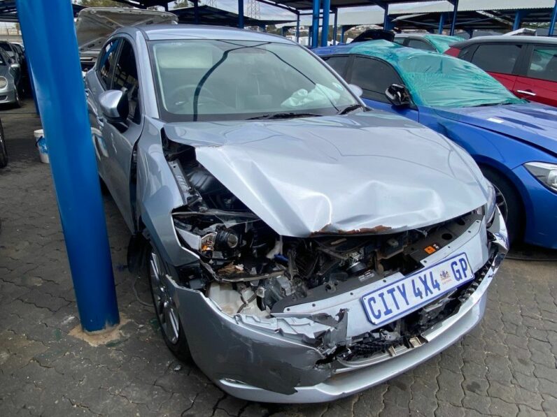 
								2023 MAZDA 2 full									