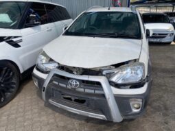 2015 TOYOTA ETIOS CROSS 1.5 XS