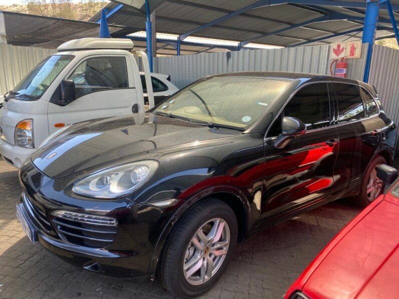 
								2012 PORSCHE CAYENNE full									