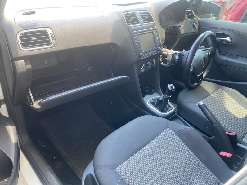 
								2018 VW POLO VIVO 1.6 full									