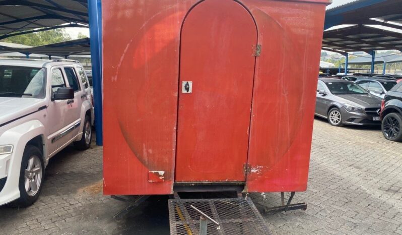 
								2002 FIBREGLASS SHOP MOBICAN full									
