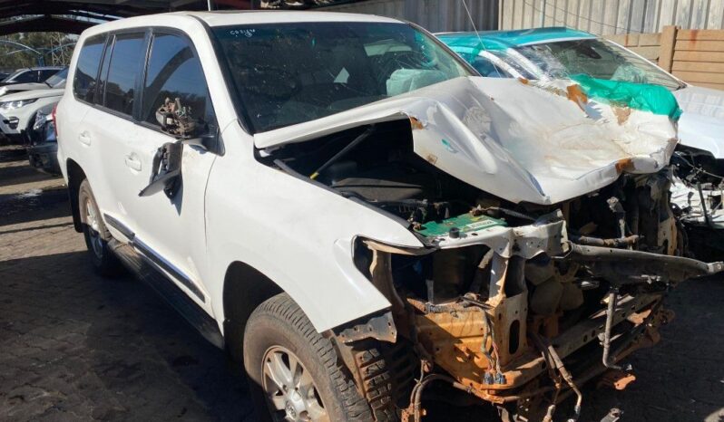 
								2013 TOYOTA LAND CRUISER 200 full									