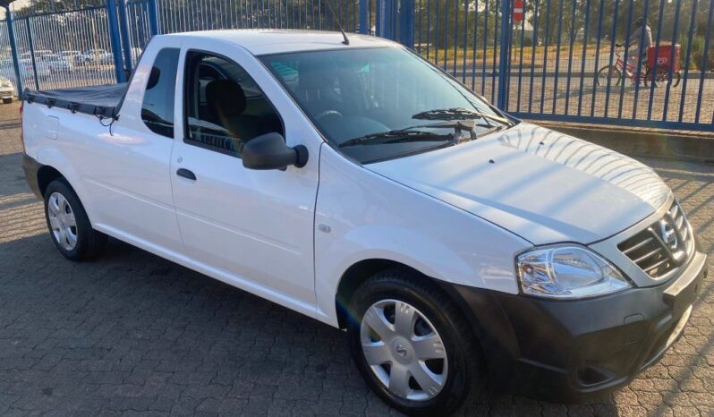 
								2023 NISSAN NP200 full									