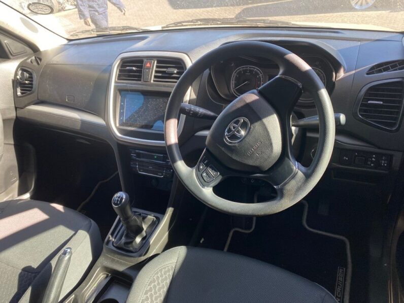 
								2021 TOYOTA URBAN CRUISER full									