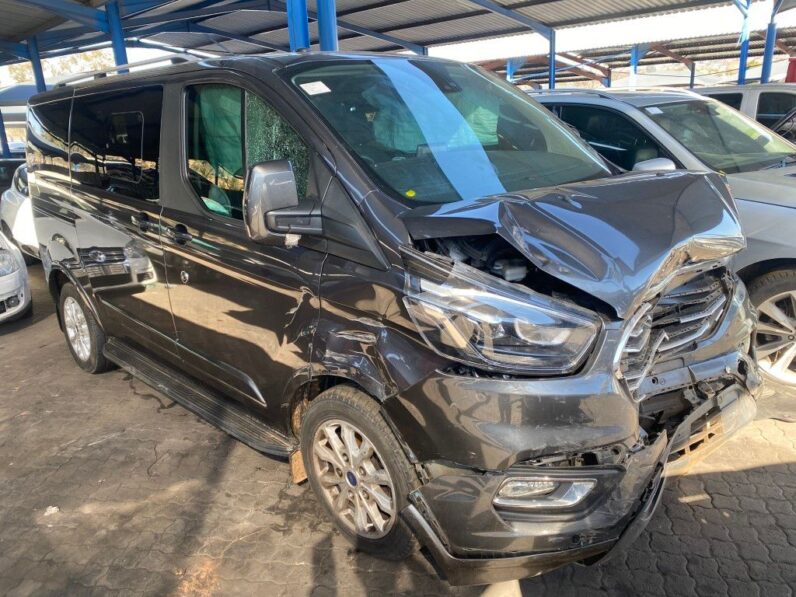 
								2022 FORD TOURNEO full									