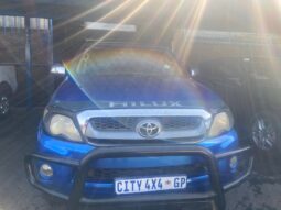 2005 TOYOTA HILUX