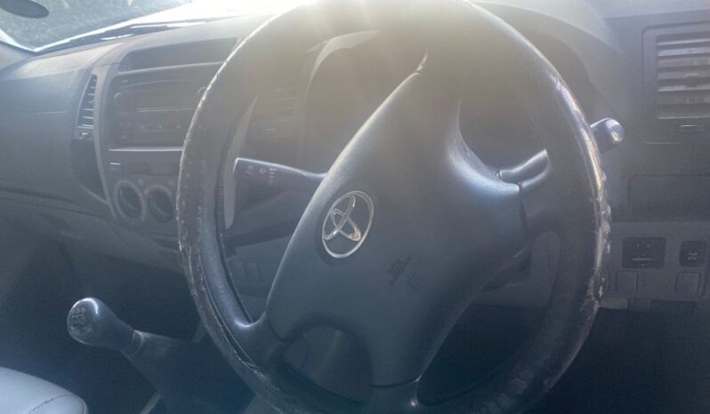 
								2005 TOYOTA HILUX full									