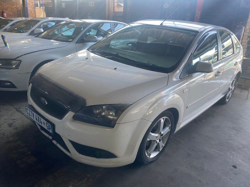 
								2006 FORD FOCUS full									