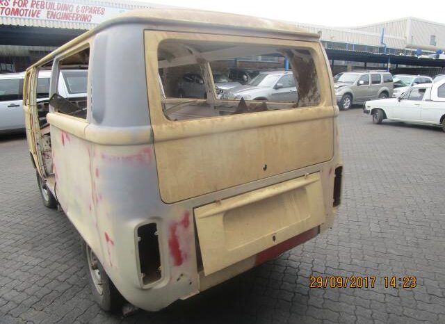 
								1978 VW MICROBUS full									