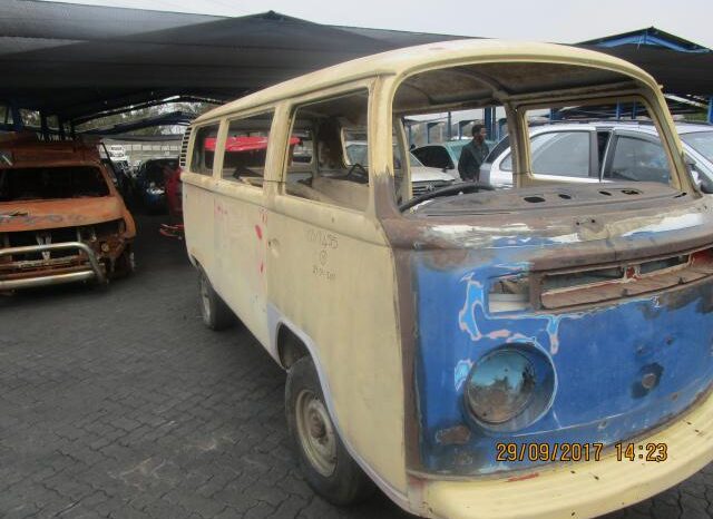 
								1978 VW MICROBUS full									