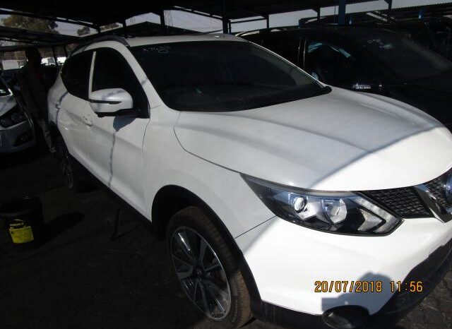
								2015 NISSAN QASHQAI full									