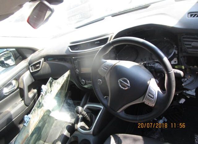 
								2015 NISSAN QASHQAI full									