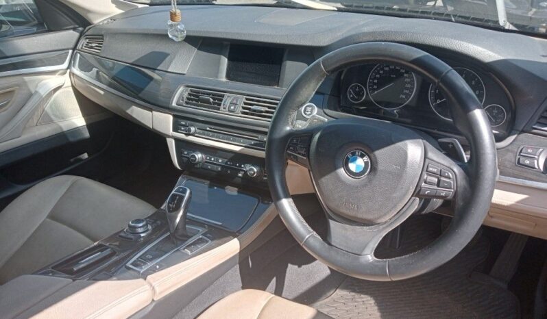 
								2010 BMW 528i A/T full									