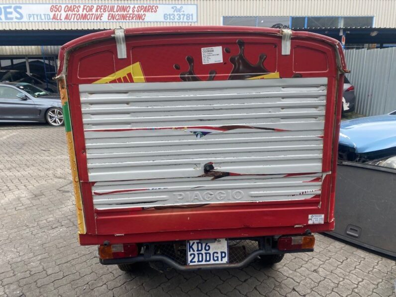 
								2021 UNIVERSAL PIAGGIO full									