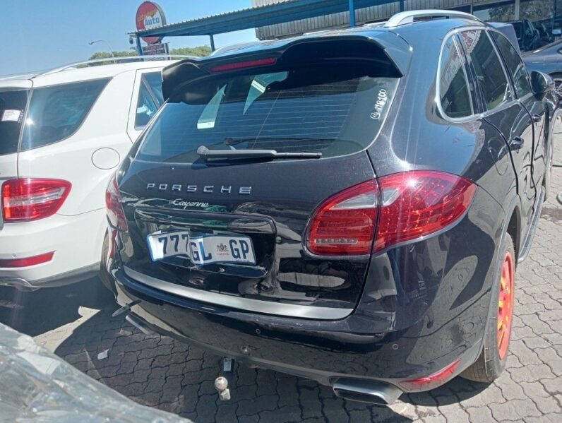 
								2012 PORSCHE CAYENNE full									