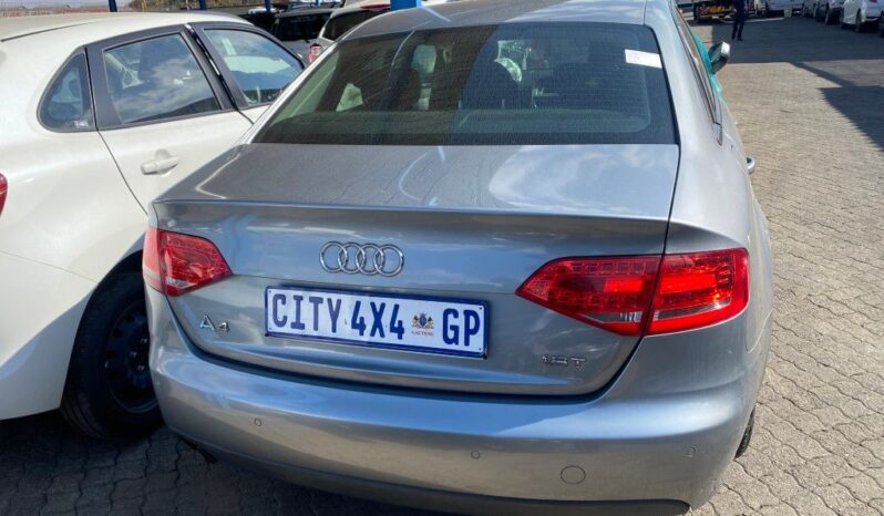 
								2010 AUDI A4 1.8T full									