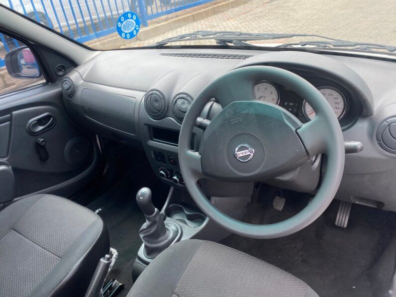 
								2023 NISSAN NP200 1.6 full									