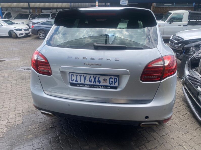 
								2012 PORSCHE CAYENNE full									