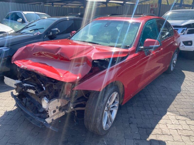 
								2012 BMW 328i (F30) full									
