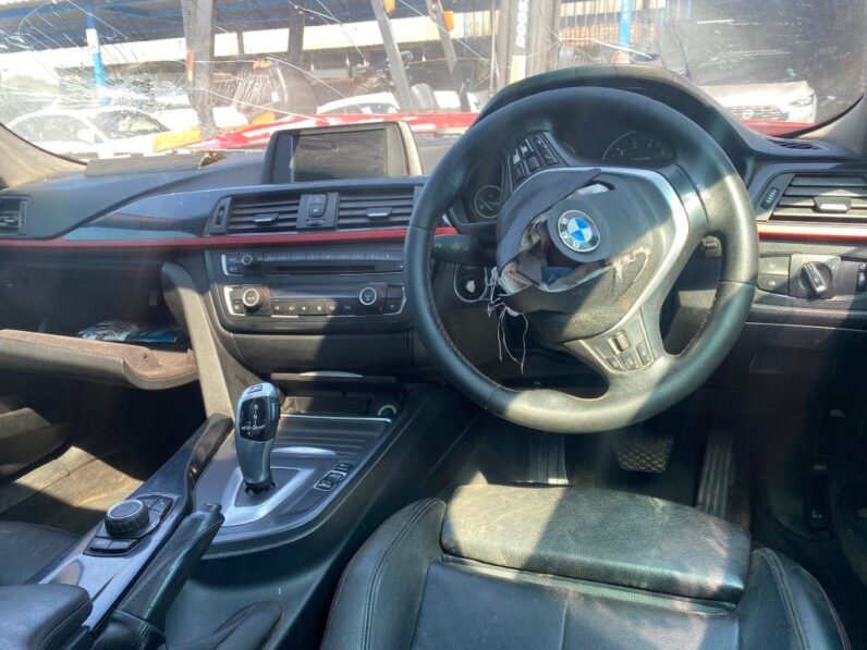 
								2012 BMW 328i (F30) full									