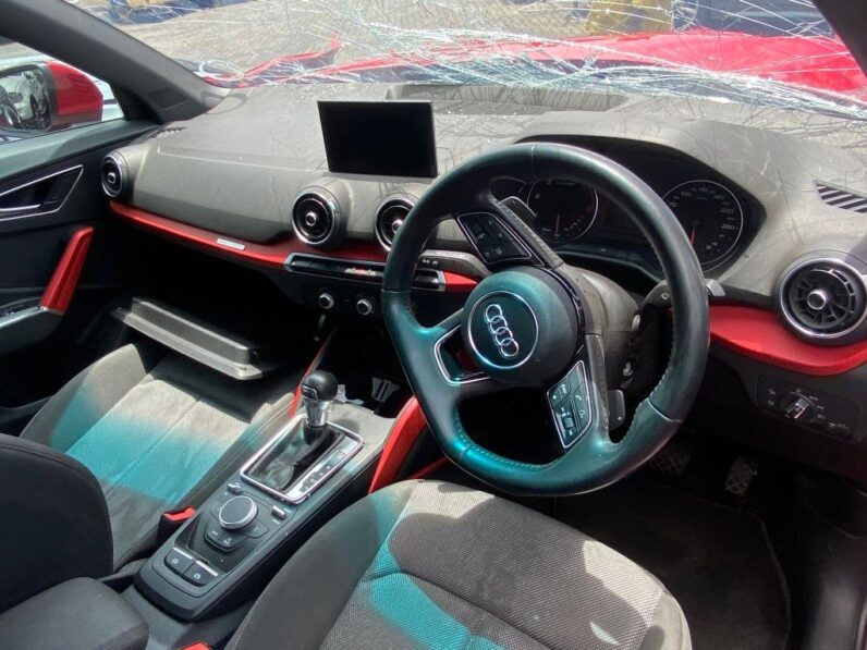 
								2018 AUDI Q2 2.0 TDi STRONIC full									