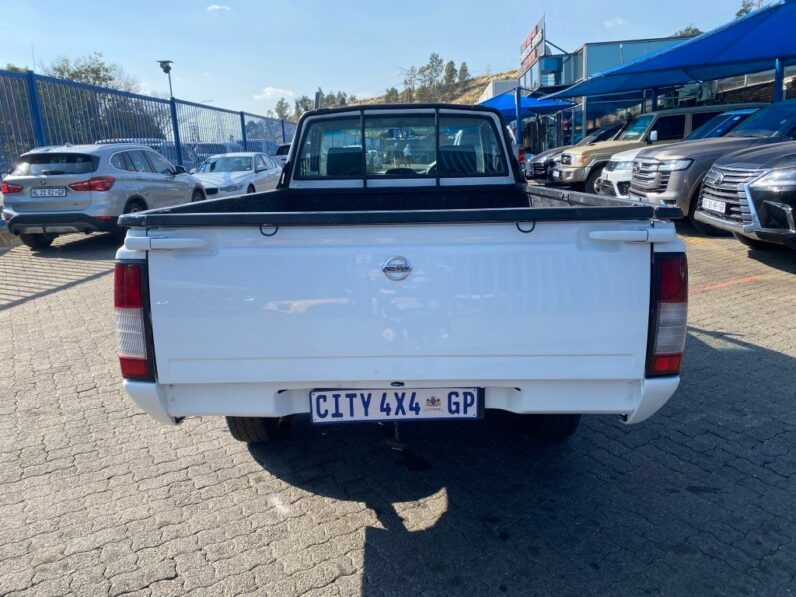 
								2020 NISSAN HARDBODY NP300 2.5TD full									