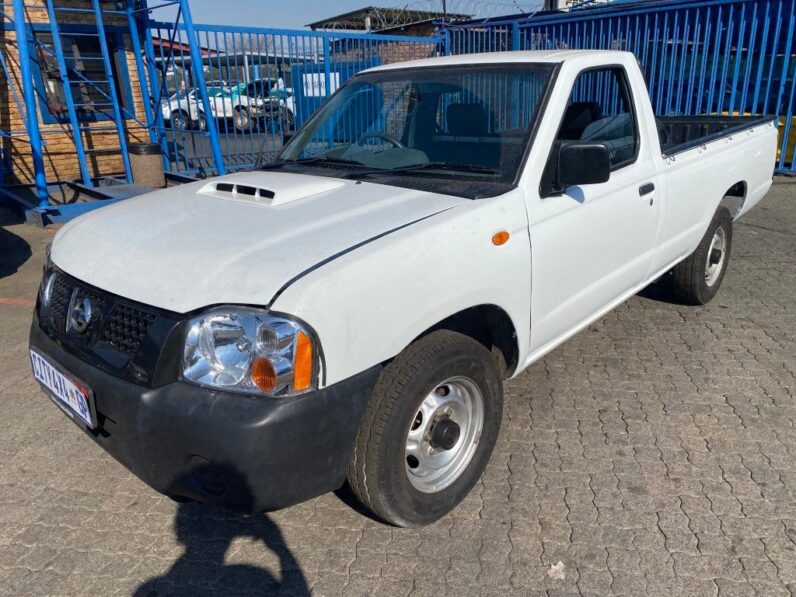 
								2020 NISSAN HARDBODY NP300 2.5TD full									