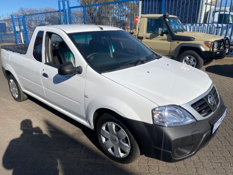 
								2017 NISSAN NP200 1.5 DCi A/C full									