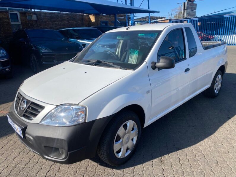 
								2017 NISSAN NP200 1.5 DCi A/C full									