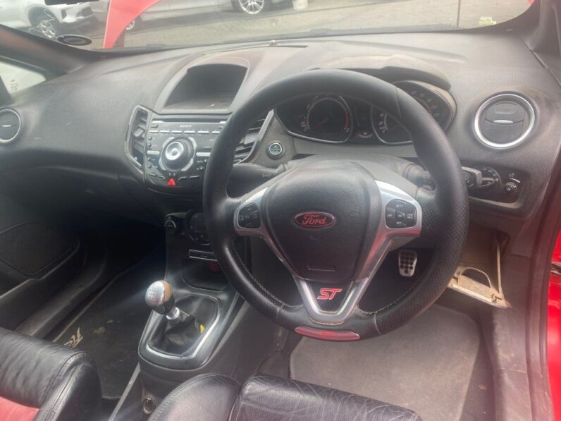 
								2014 FORD FIESTA full									