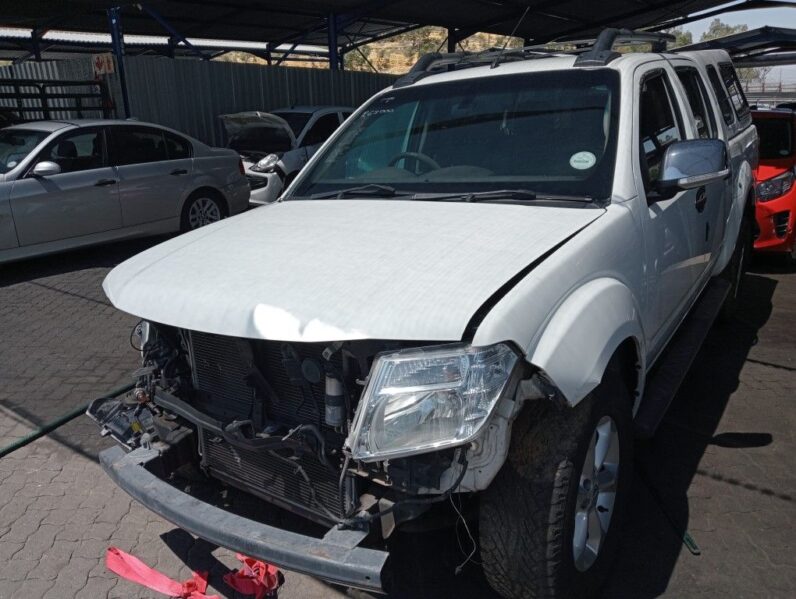 
								2012 NISSAN NAVARA 4.0 LE full									