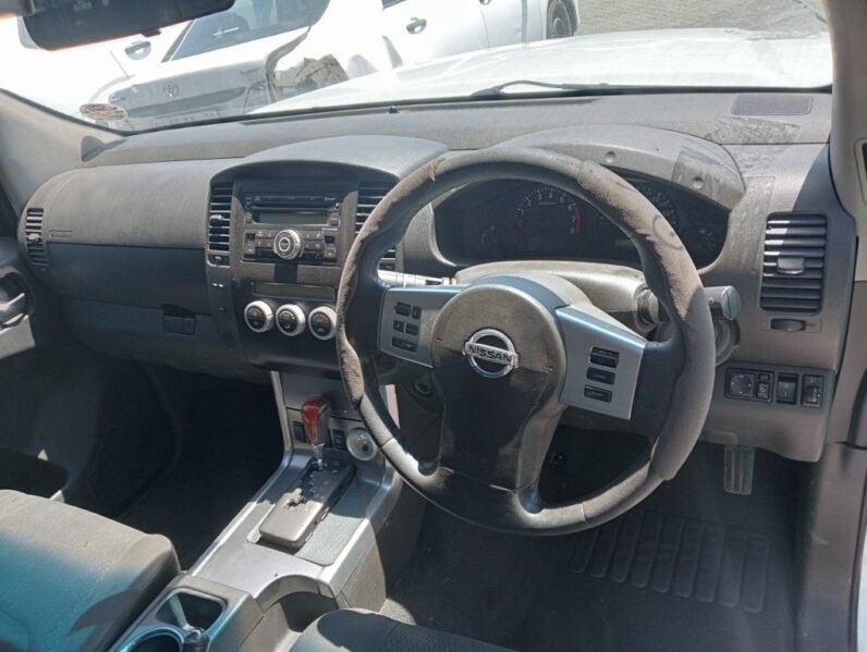 
								2012 NISSAN NAVARA 4.0 LE full									