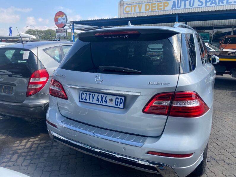 
								2013 MERCEDES BENZ W166 full									