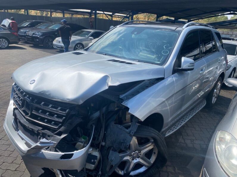 
								2013 MERCEDES BENZ W166 full									