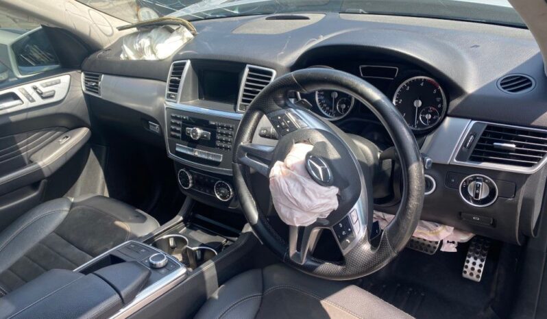 
								2013 MERCEDES BENZ W166 full									