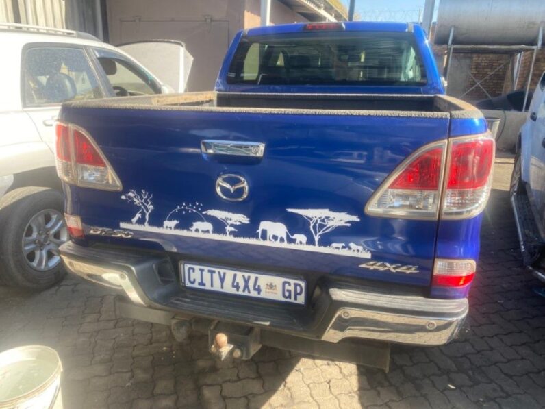 
								2016 MAZDA BT-50 3.2 TDi full									