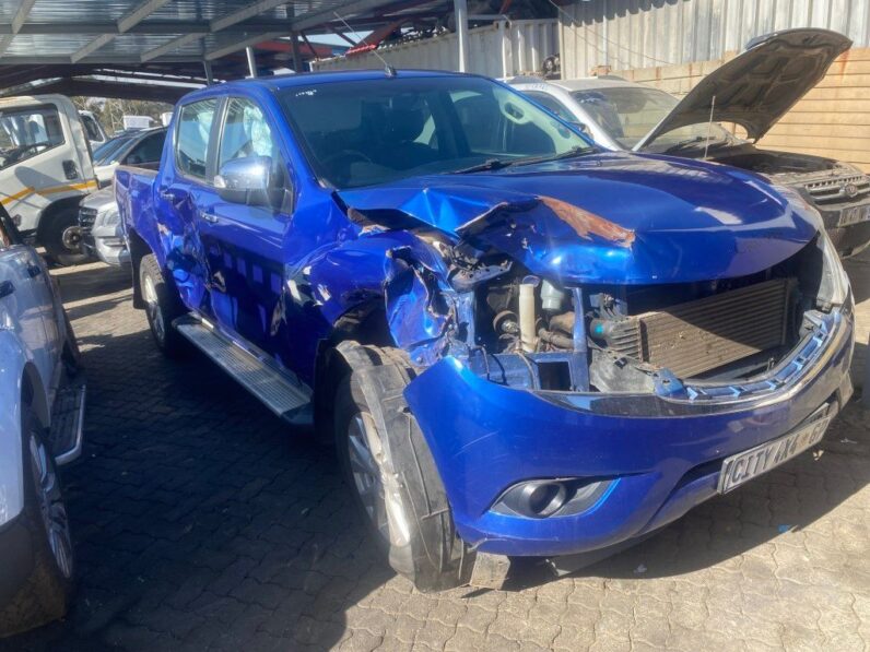 
								2016 MAZDA BT-50 3.2 TDi full									