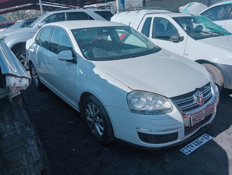 
								2010 VW JETTA 1.4 TSi full									