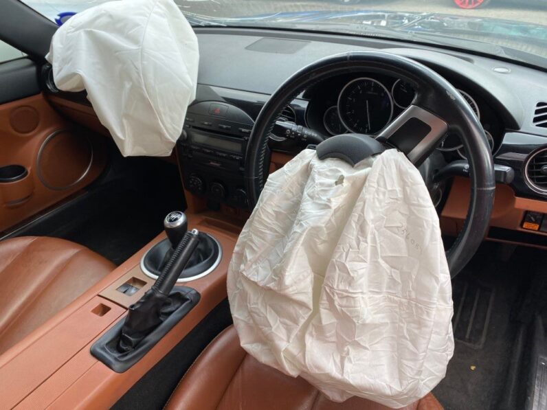 
								2006 MAZDA MX5 2.0 full									