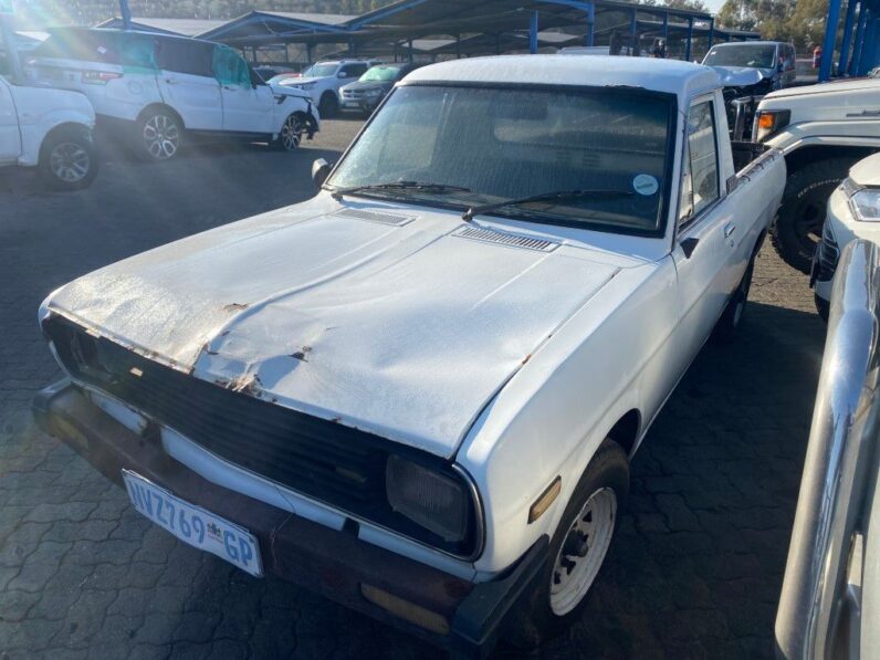 
								2001 NISSAN 1400 full									