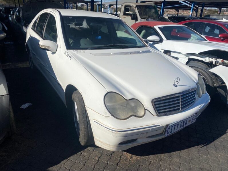 
								2002 MERCEDES BENZ C200 full									